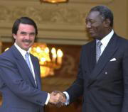 José María Aznar recibió ayer al presidente de Ghana en La Moncloa. Efe