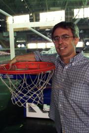 Zidane y Raúl defenderán los mismos colores de club la próxima temporadaEfe