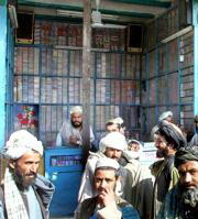 En Kandahar, feudo de los talibanes, vuelven a abrirse las tiendas de música. Reuters