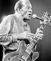 ÁNGEL DE ANTONIO Chuck Berry durante su actuación del sábado en La Riviera