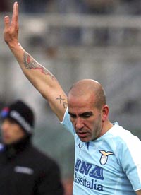 Di Canio reincide con su gesto fascista