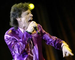 Mick Jagger le enseñan a cantar