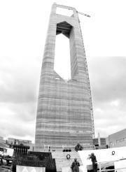 ABC  Planta solar de Abengoa que se está construyendo en Sanlúcar la Mayor