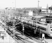 ROCÍO RUZ  Vista de la zona en la que se encuentran los depósitos de combustible, junto a talleres,  vías con trenes y otras instalaciones