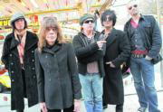 New York Dolls: «Si no te entran ganas de desnudarte, es que no es rock and roll»