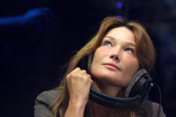 Carla Bruni: ventas al por menor