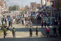 Hugo Chávez anuncia su apoyo «armado» a Bolivia si Evo Morales es derrocado