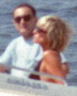 Condenan a un fotógrafo inglés por las fotos de Lady Di y Al Fayed en un  yate