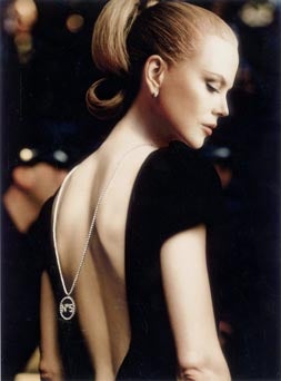 Nicole Kidman se relaja haciendo la limpieza de su hogar