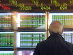 Los mercados financieros de medio mundo tiemblan ante la amenaza de recesión en las principales economías mundiales./ Efe
