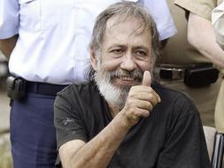 En la imagen, el ex congresista Óscar Tulio Lizcano tras su liberación. /Reuters