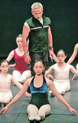 Víctor Ullate: «Ojalá se cree una compañía oficial de ballet clásico»