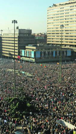 Los obispos denuncian «la asfixia» que sufre la familia