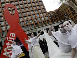 Denuncian el recorte del 10% en los presupuestos destinados al sida