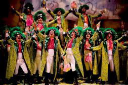 «Cobramos el 10 por ciento de la taquilla y da igual que haya 2 o 200 obras registradas»