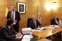 Touriño, acorralado, se niega a explicar los detalles de las reformas millonarias