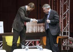 El Nobel Paul Krugman alecciona a Zapatero
