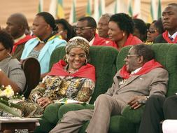 «Mugabe dispone de cárceles secretas para los disidentes»