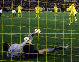 El penalti fallado por Riquelme todavía quema en Villarreal