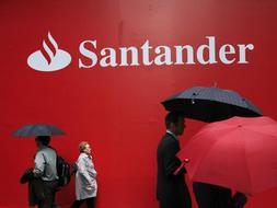 El Santander logra mejores resultados de lo esperado. / Ap
