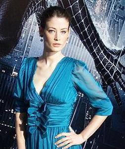 La actriz británica Lucy Gordon se suicida en su apartamento parisino