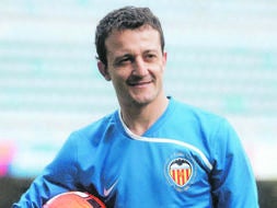 César Sánchez renueva con el Valencia  por una temporada