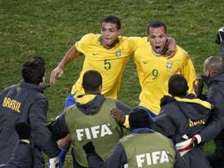 Luis Fabiano, máximo goleador del torneo