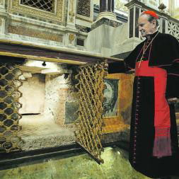 Sepultado por los sucesivos templos construidos unos sobre otros