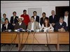El presidente de Honduras durante la rueda de prensa en El Salvador acompañado de sus homólogos de Ecuador, El Salvador, Argentina, Paraguay, y el secretario general de la OEA. EFE