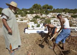 «Circo» mediático en Mdiq para dar cobertura al entierro del pequeño Ryan