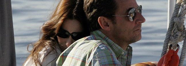 Sarkozy y Carla Bruni inician las vacaciones