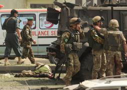 Italia pierde seis soldados en un atentado suicida en Afganistán