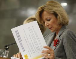 El Gobierno aprueba subir el IVA al 18% desde el 1 de julio y suprime los 400 euros