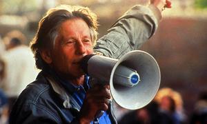 Polanski refuerza su defensa para luchar contra la extradición a EE.UU