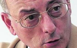 Aguirre y el Foro de la Familia apoyan los pisos para adolescentes embarazadas