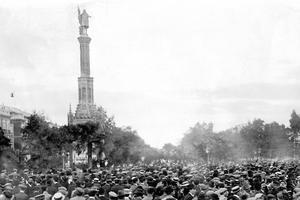 1892: inauguración del monumento homenaje a Colón
