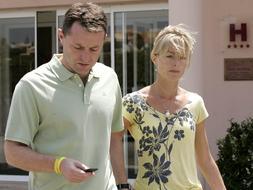 Un falso agente estafa 300.000 euros a los padres de Maddie