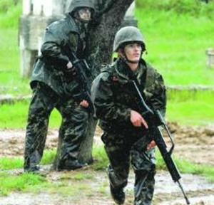 Los Ejércitos alcanzan la marca histórica de aspirantes a soldado: cinco por plaza