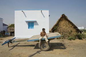 Un techo donde refugiarse las noches de monzón