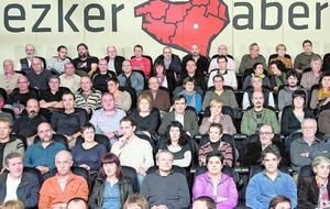 ETA fingió su apoyo al debate interno de Batasuna por temor a un cisma