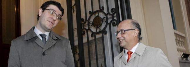 El PP sigue abierto al diálogo pero resalta que la crisis no permite «más fotos»