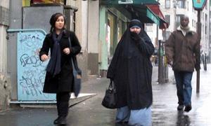 El Consejo de Estado francés, contra la prohibición total del burka
