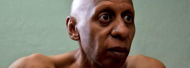 Fariñas vuelve a ser alimentado por vía intravenosa