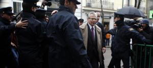 IGNACIO GIL  El juez Baltasar Garzón a su llegada ayer al Tribunal Supremo para prestar declaración