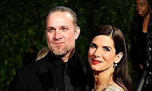 Sandra Bullock sólo se divorcia por el bien de su carrera