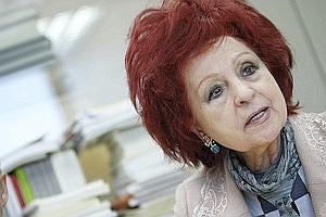 Juana cogió su fusil