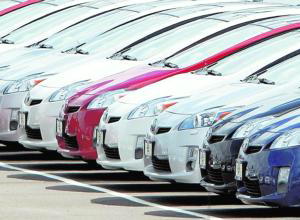 REUTERS La empresa japonesa quiere «popularizar» sus híbridos