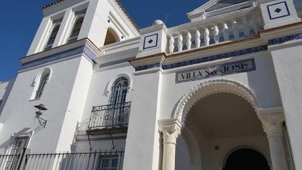 Villa San José está en la Cuesta del Águila, junto al Castillo de Alcalá/A.M.