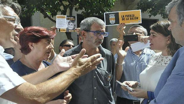 Afectados por el ERE municipal de Jerez, durante una protesta