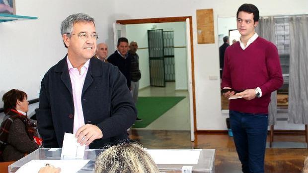 García Urbano, votando en las generales del pasado domingo / ABC